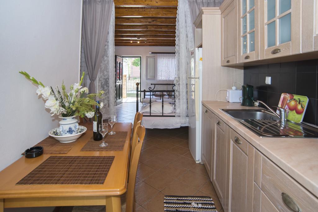 Nandia Studio & Apartment Gaios Ngoại thất bức ảnh